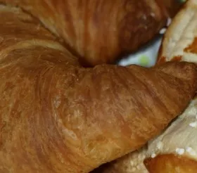 Croissant-Kreuzung