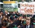 Milchbauern protestieren in Stuttgart gegen Preisverfall