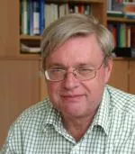 Prof. Dr. Dr. h.c. Bernd Hoffmann (Bild: JLU-Pressestelle)
